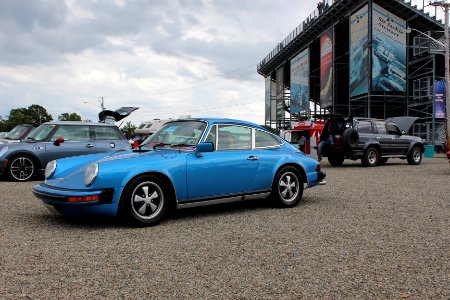 Porsche 911 photo