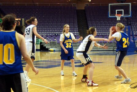 Ball woman player