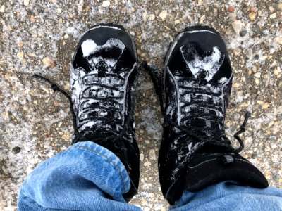 Laces, Be Them Every Untied