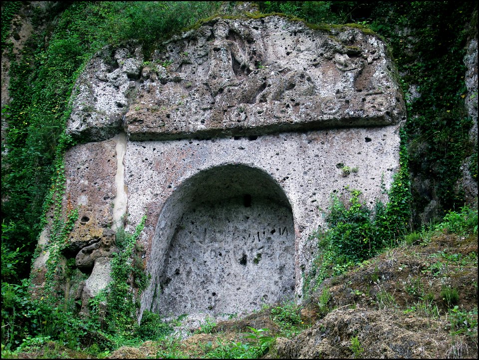 Città del Tufo, Italy, 07 / 2015
