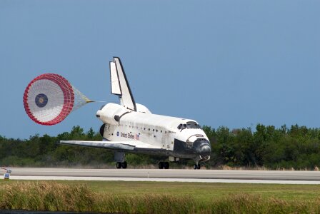 Drag chute runway space