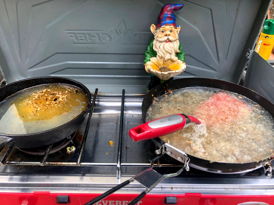 Gnomes Do Not Wash Dishes