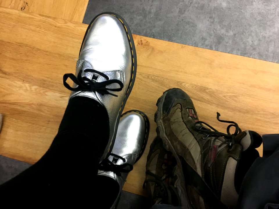 2018/365/107 Catherine Wins the Shoe Tweet Contest