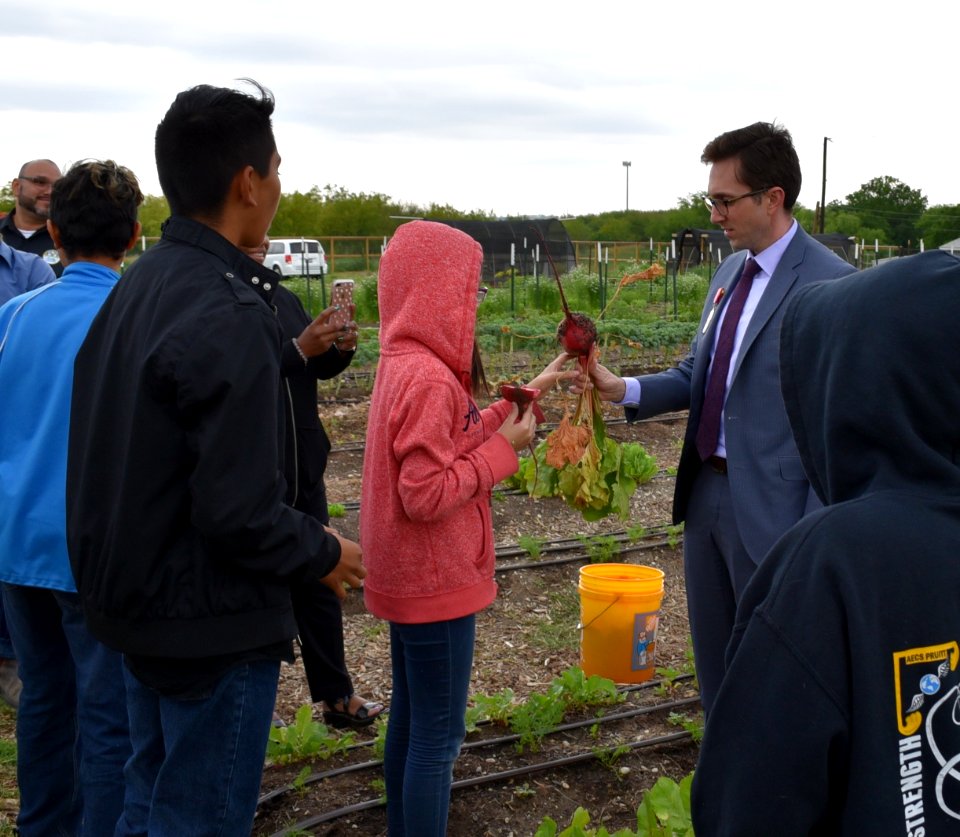 USDA Food, Nutrition and Consumer Services Acting Deputy Under Secretary Brandon Lipps with Turnip the Beet winner, Idea Public Schools
