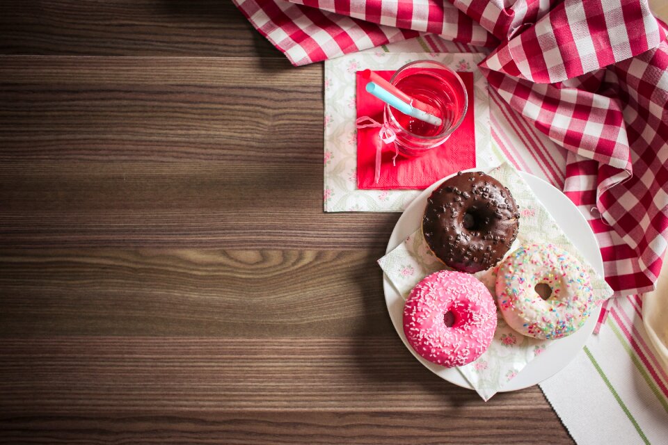 Snack donuts sprinkles