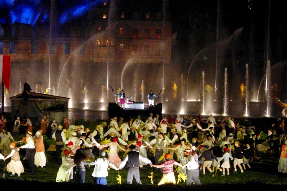 fête à la cinéscénie du puy du fou