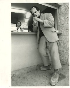 UNIVERSAL STUDIOS - Photo - Frankenstein - Mike Bongiorno - 2-A - December 5, 1971 - Quenching A Monster-Sized Thirst
