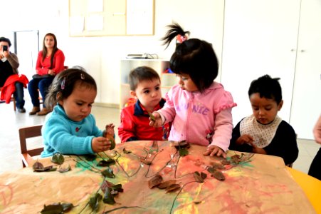 Presidenta Bachelet, acompañada del ministro Eyzaguirre, inauguró un nuevo jardín infantil de la Junji, como parte del compromiso de Gobierno de ampliar la cobertura en educación parvularia