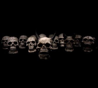 Skulls horror death