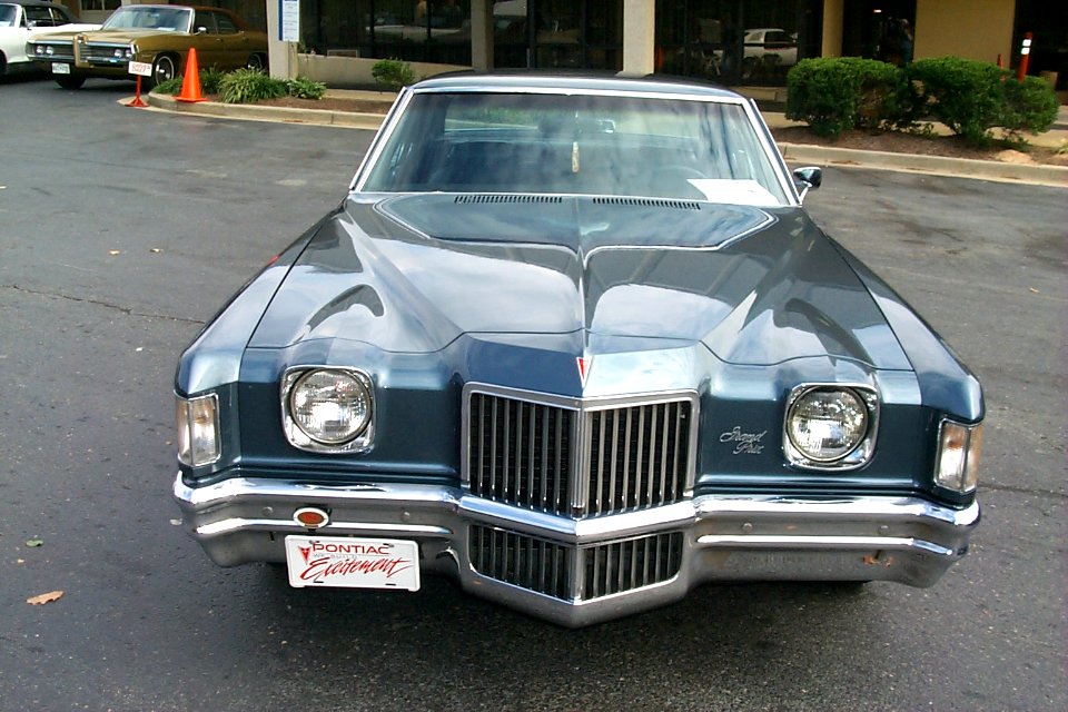 Pontiac Car Show 2003, Capitol Cadillac
