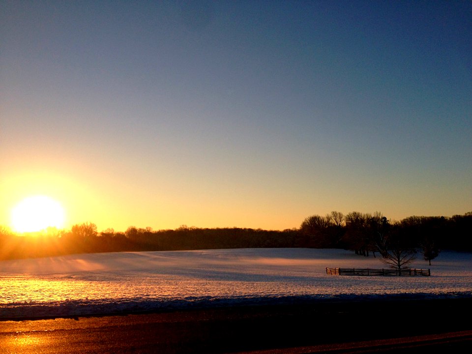 Sunrise over Battlefield Park<br/> 20131211   <br/>Images by Khürt Williams