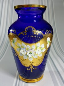 Glass flowers ornament