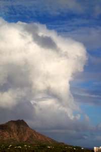 Thunderhead over Diamond Head?