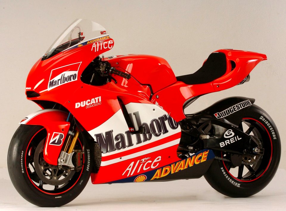 ducati-gp5-test-01
