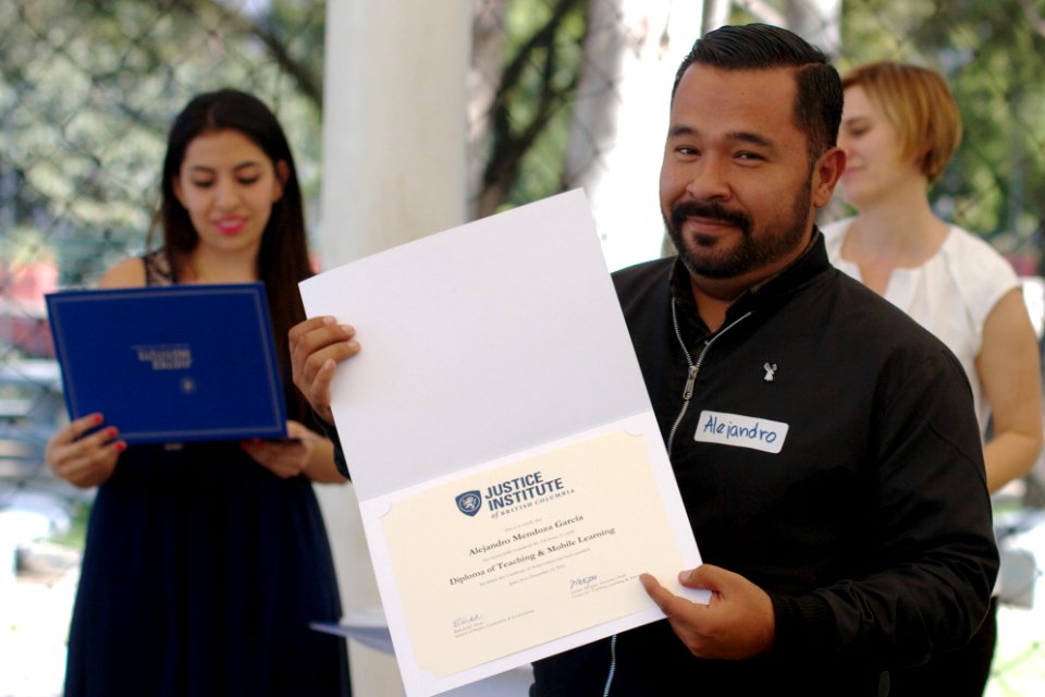 Alejandro's Diploma