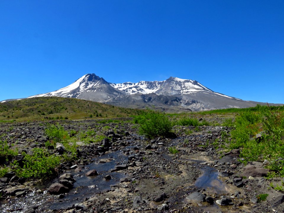 Loowit Falls Hike at Mt. St. Helens NM in Washington