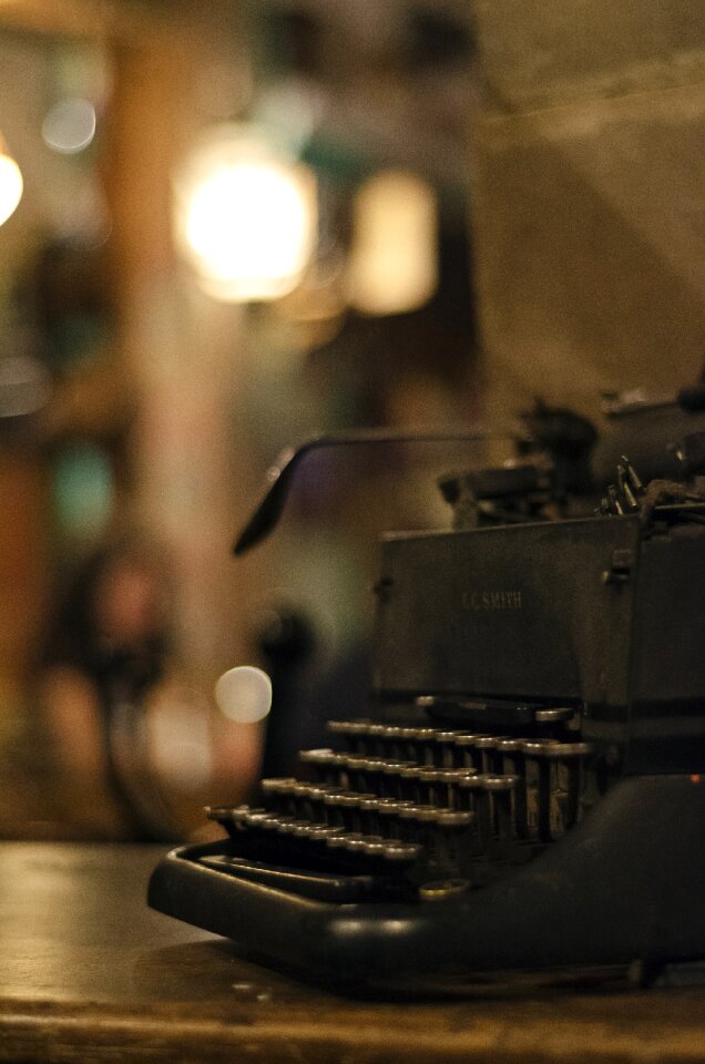 Bokeh antique text