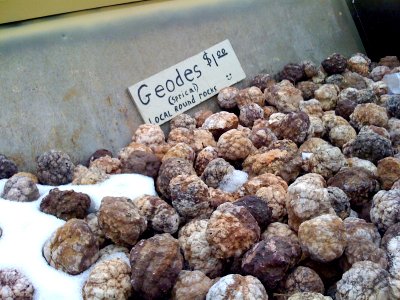 2009/365/364 Lots of Geodes