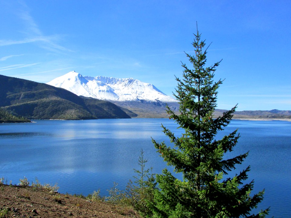 Spirit Lake at Mt. St. Helens in Washington