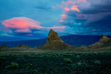 Trona Pinnacles