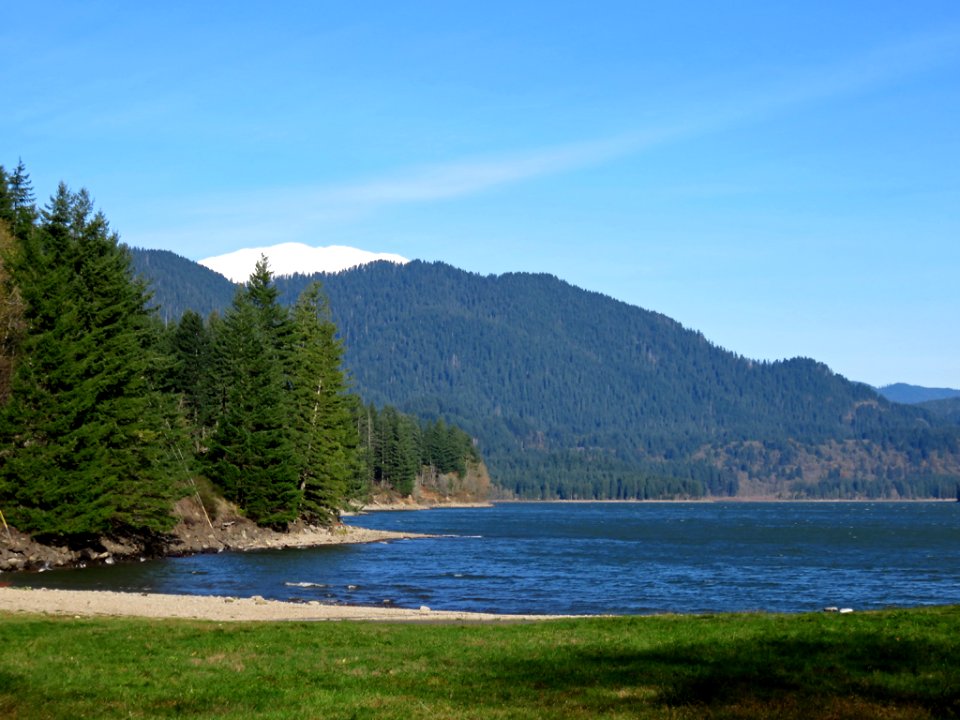 Mt. St. Helens at Yale Lake in WA