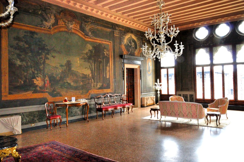 Hotel Ca' Sagredo - Grand Canal - Rialto - Venice Italy Venezia - Creative Commons by gnuckx