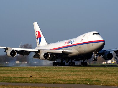 Landing aircraft airplane photo