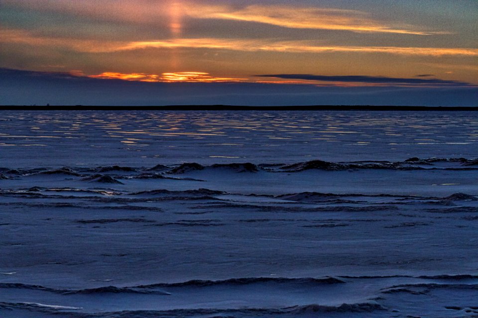 2018/365/358 Listening to the Ice Move