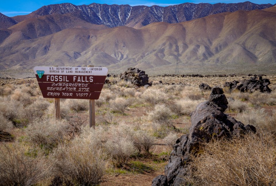 Fossil Falls Campground