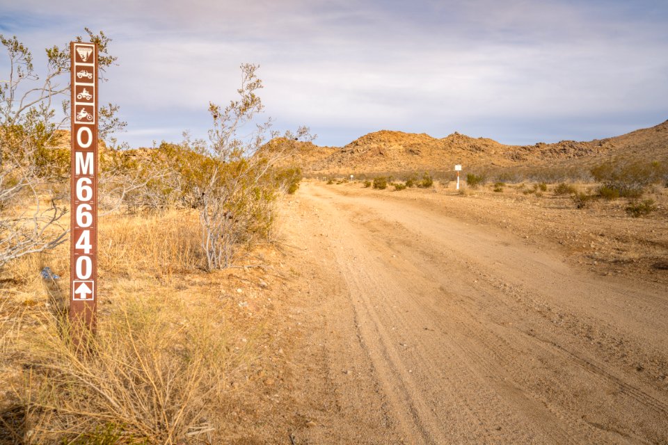 Road into Sawtooth Canyon Campground