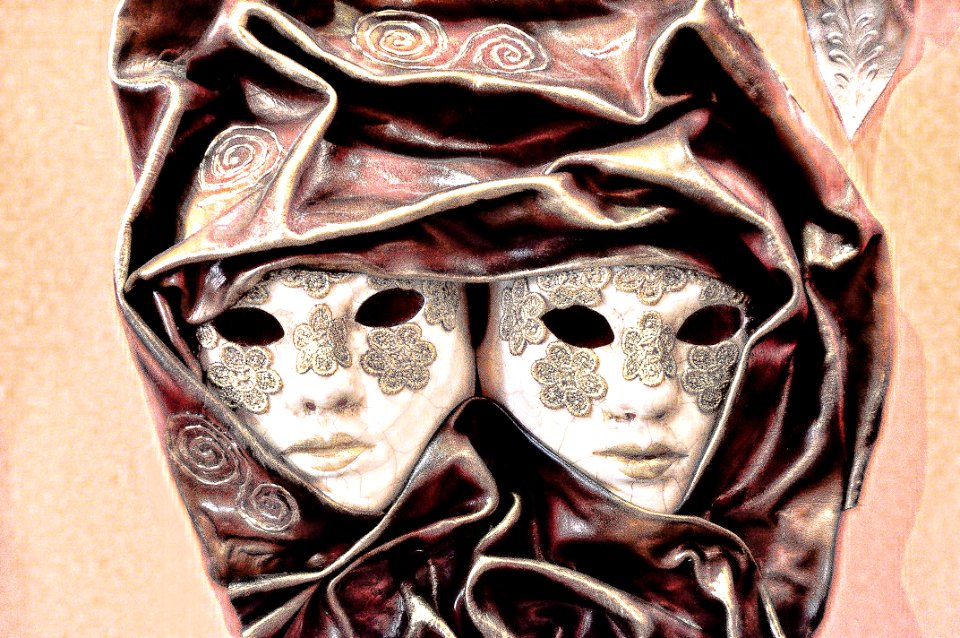 Venetian Carnival Mask - Maschera di Carnevale - Venice Italy - Creative Commons by gnuckx