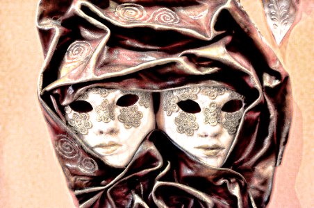 Venetian Carnival Mask - Maschera di Carnevale - Venice Italy - Creative Commons by gnuckx