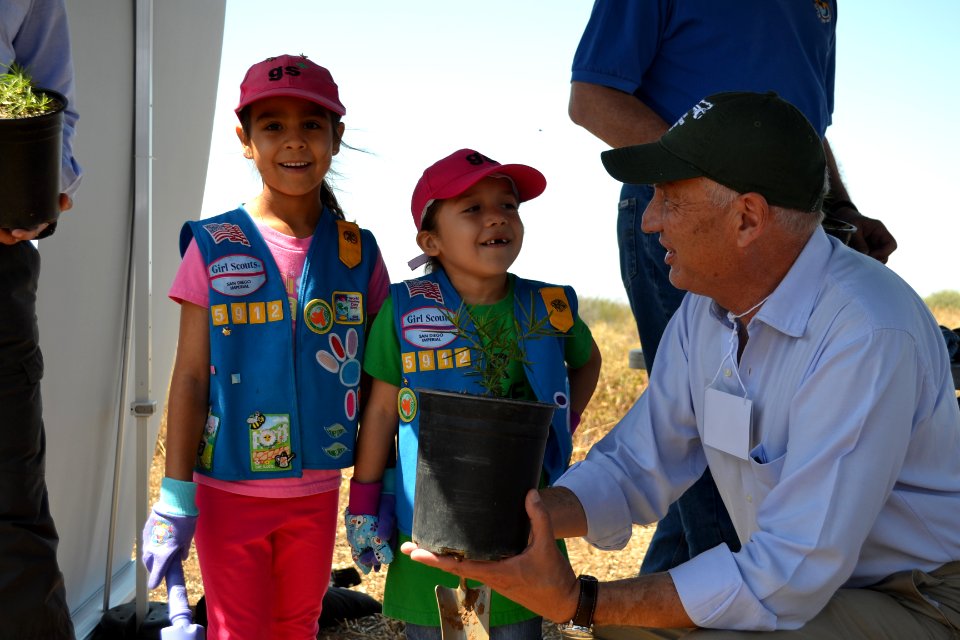 San Diego Bay National Wildlife Refuge - Milkweed Planting Event