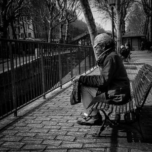 Perspective bench channel