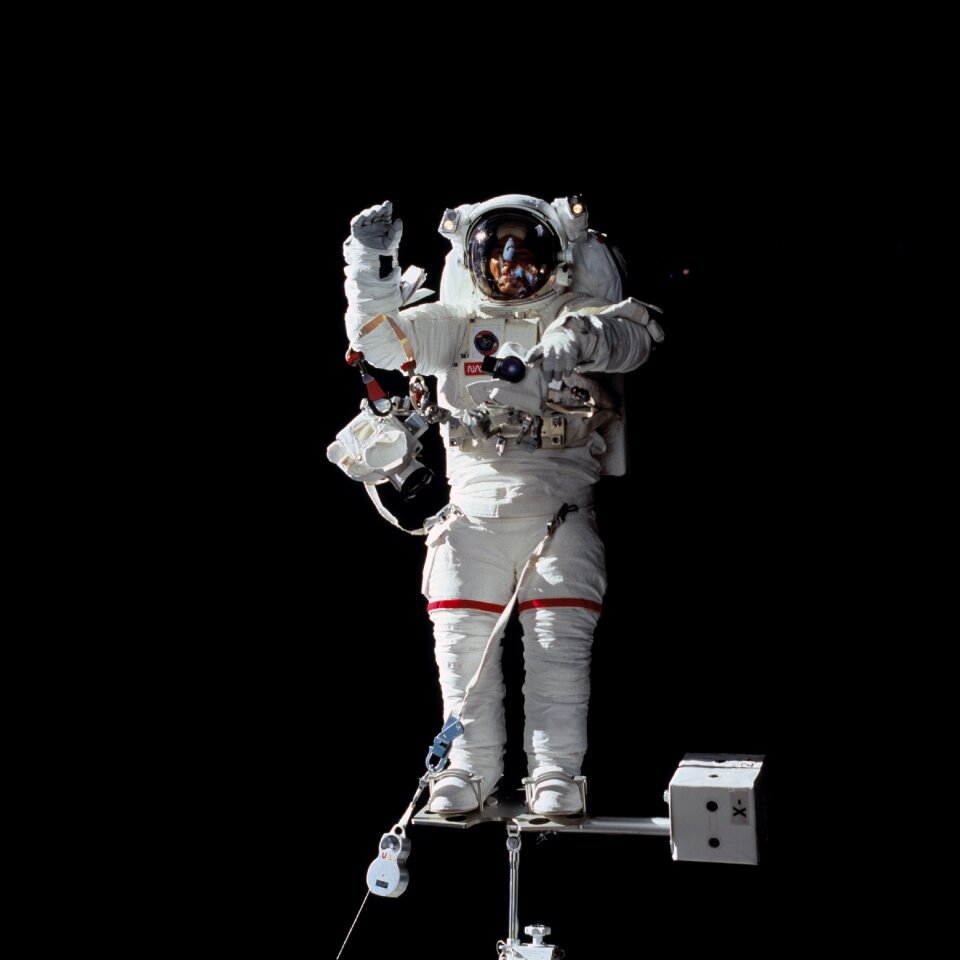 Spacecraft tools suit