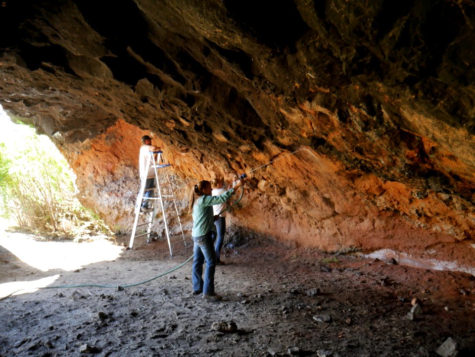 Smoke Creek Canyon Cave