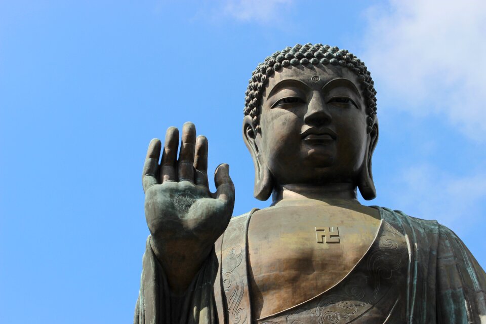 Tian tan buddha bronze hong kong