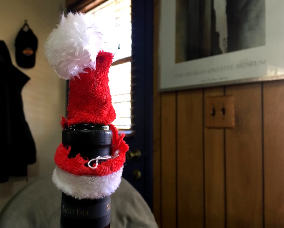 Shabby Holiday Wine Topper