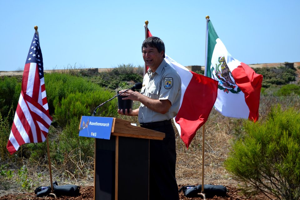 San Diego Bay National Wildlife Refuge - Milkweed Planting Event