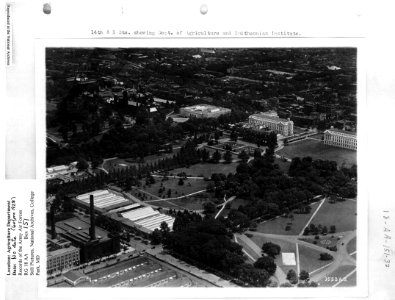 1928 (pre) 14th and B Sts showing USDA and Smithsonian Institute NARAII RG 18 AA Box 151