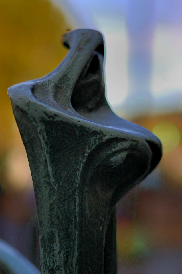 Sculpture metro place Saint-Michel Paris France - creative commons by gnuckx