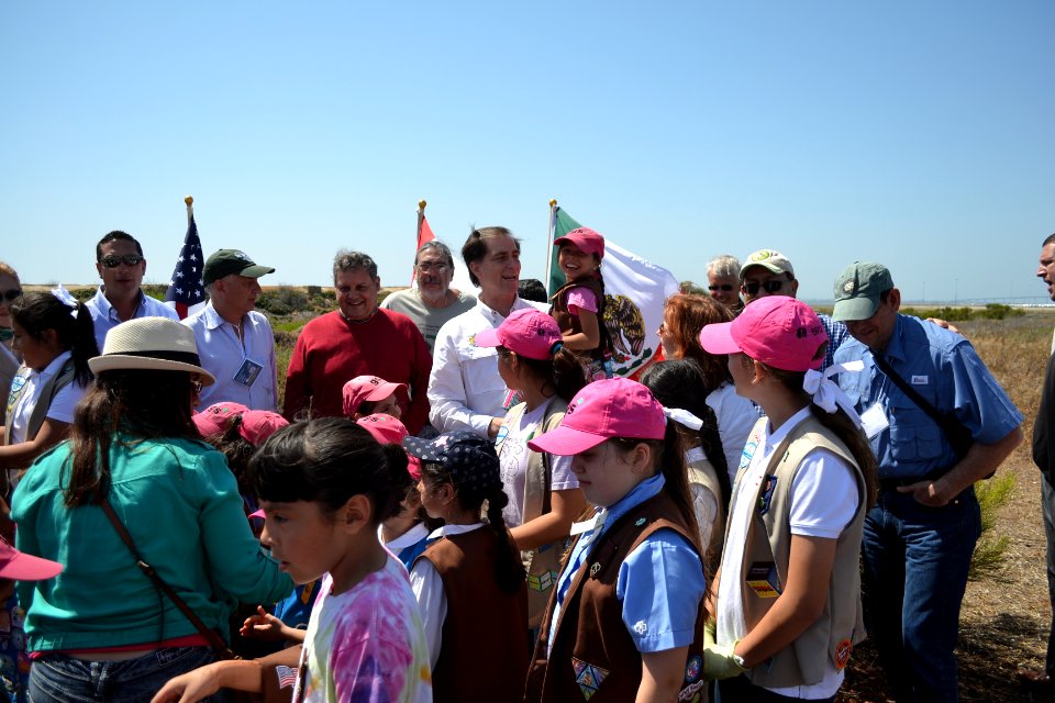 San Diego Bay National Wildlife Refuge - Milkweed Planting Event