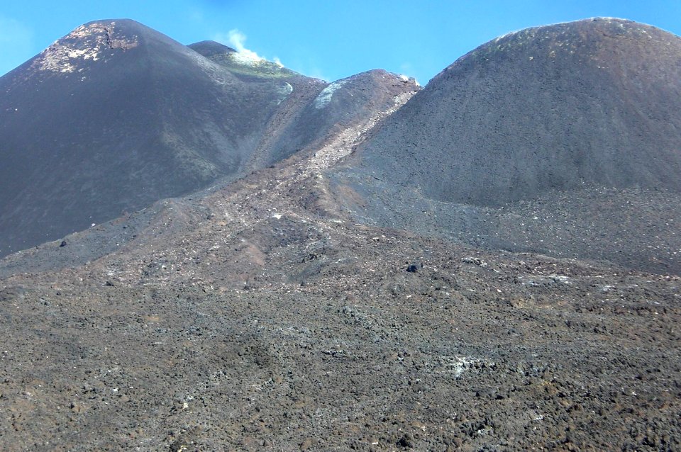 Addio Torre del Flosofo - Aftermath Etna Volcano Paroxysmal Eruption October 26 2013 - Creative Commons by gnuckx