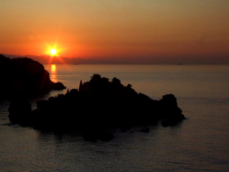 DSCF7796-Dawn Sunset-Isola Bella-Taormina-Sicilia-Italy-gnuckx CC0 HQ