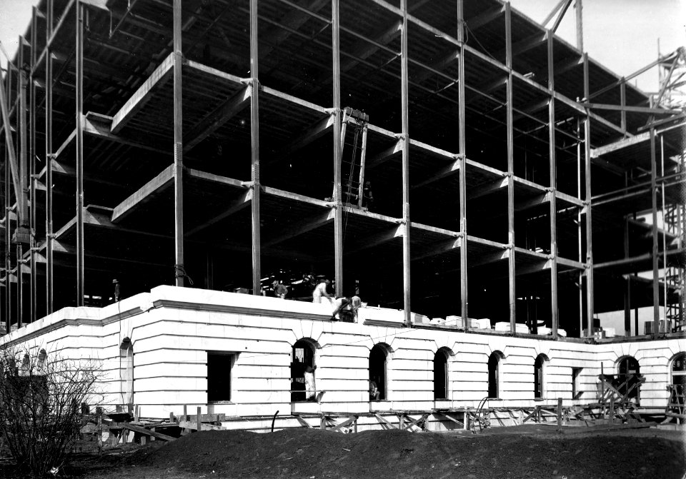 1929 (Mar 1) A Section Admin Bldg Looking NW USDA Construction Photo Collection (1)