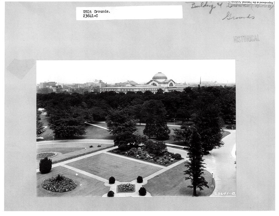 ND USDA grounds and garden from old bldg NARAII RG 16-G Box 4 23641-C