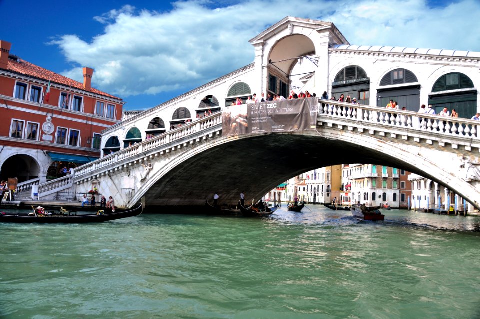 Grand Canal - Rialto - Venice Italy Venezia - Creative Commons by gnuckx