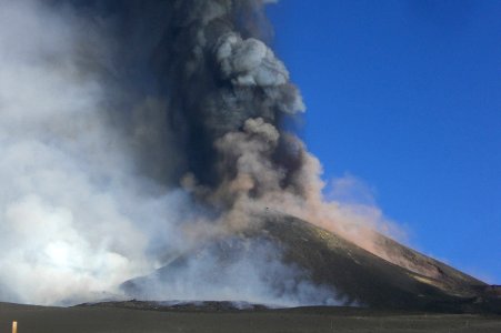 Etna Volcano Paroxysmal Eruption October 26 2013 - Creative Commons by gnuckx