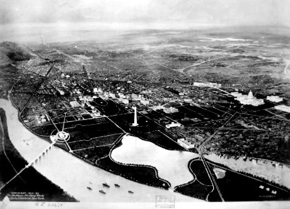 1915 Aerial of Mall from South LOC Lot 12668, Matthews Northrup Works (2)