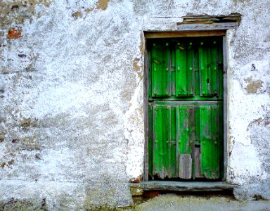 La puerta verde photo